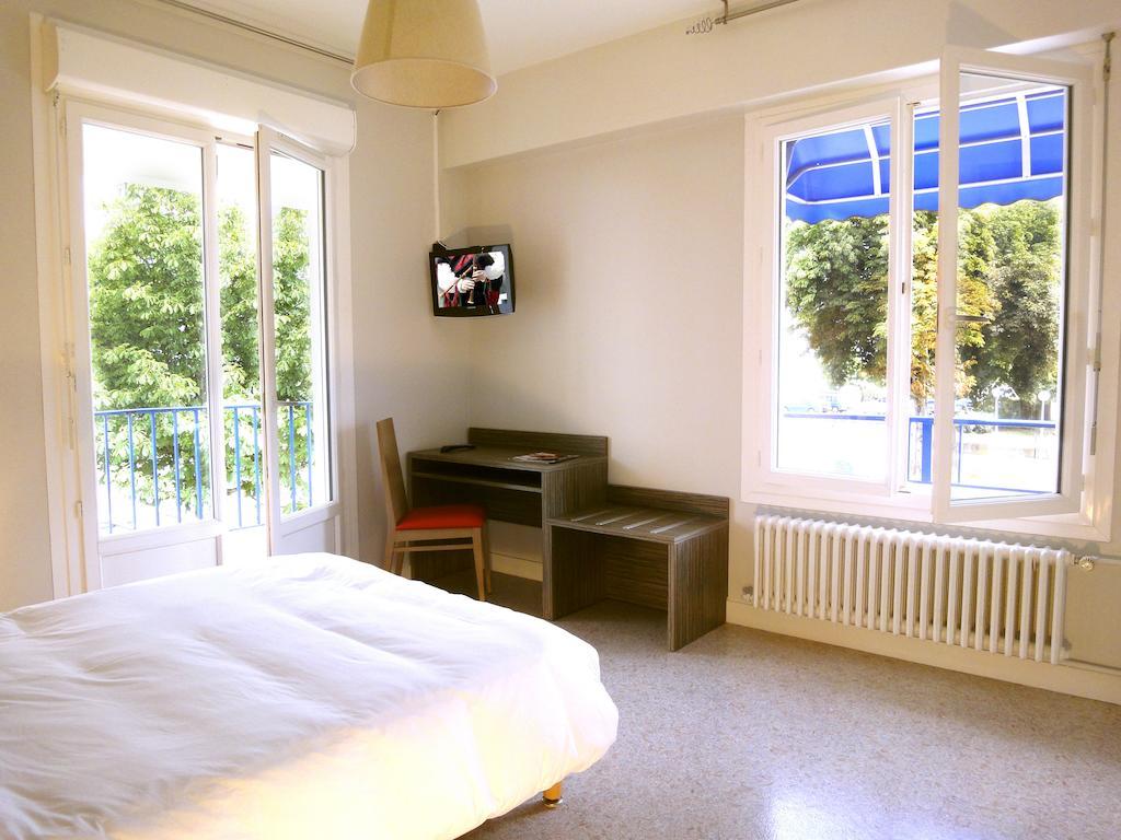 Hotel Les Pecheurs Лорьян Номер фото